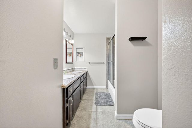8219 N San Pablo Avenue, Fresno, CA 93711
