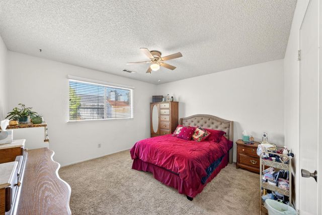 8219 N San Pablo Avenue, Fresno, CA 93711