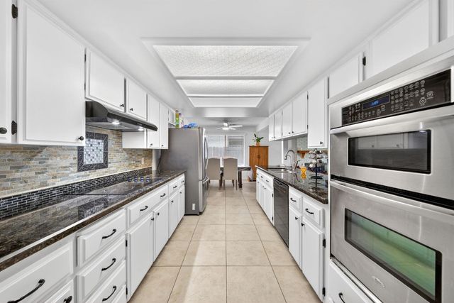 8219 N San Pablo Avenue, Fresno, CA 93711