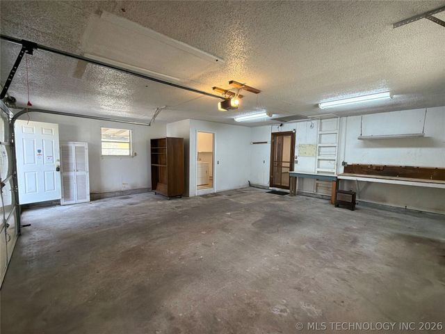 6311 E 81 Street N, Fort Gibson, OK 74434