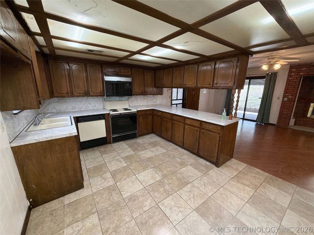 6311 E 81 Street N, Fort Gibson, OK 74434