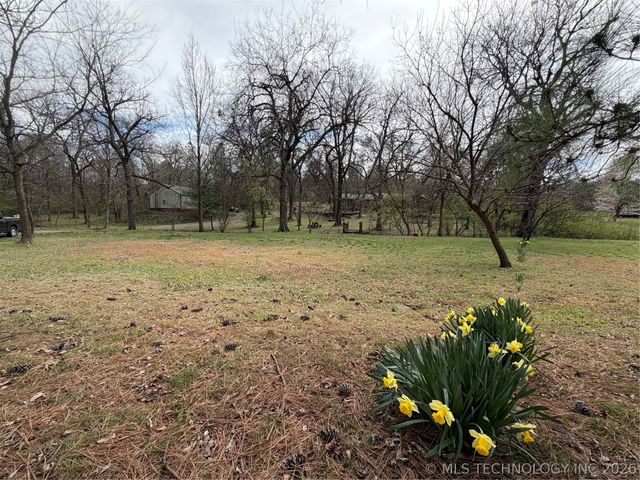 6311 E 81 Street N, Fort Gibson, OK 74434