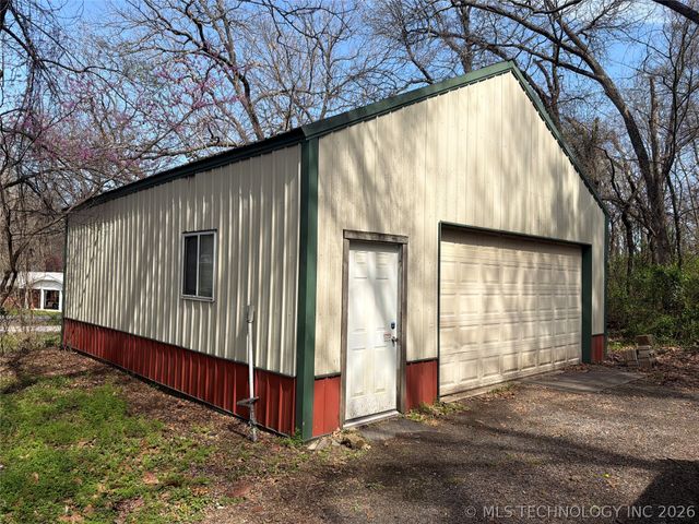 6311 E 81 Street N, Fort Gibson, OK 74434
