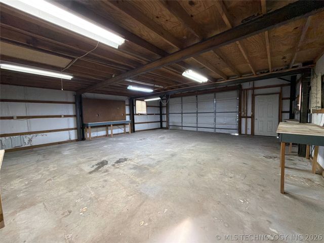 6311 E 81 Street N, Fort Gibson, OK 74434