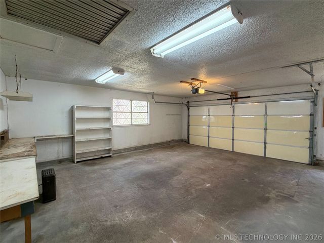 6311 E 81 Street N, Fort Gibson, OK 74434