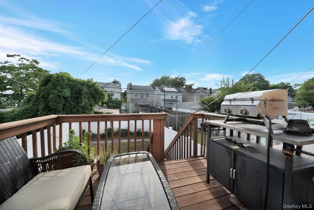 87-80 Little Neck Parkway, Floral Park, NY 11001