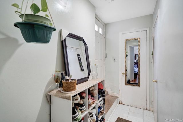 87-80 Little Neck Parkway, Floral Park, NY 11001