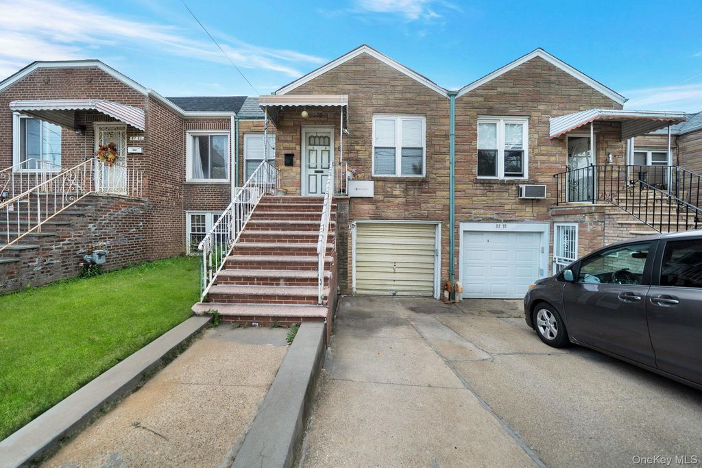 87-80 Little Neck Parkway, Floral Park, NY 11001