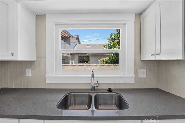 1567 Elm, Long Beach, CA 90813