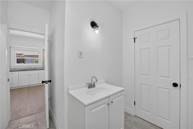 1567 Elm, Long Beach, CA 90813