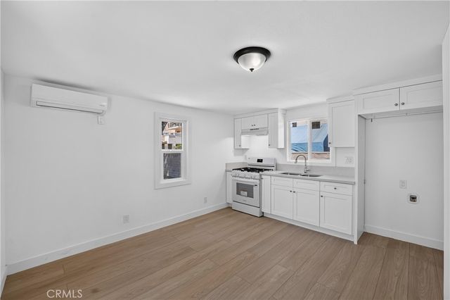 1567 Elm, Long Beach, CA 90813