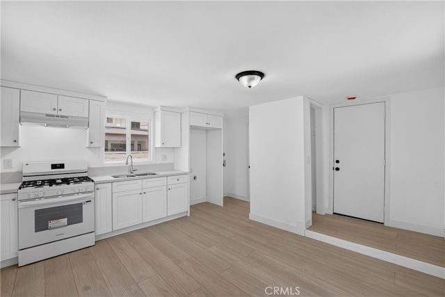 1567 Elm, Long Beach, CA 90813