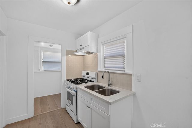 1567 Elm, Long Beach, CA 90813