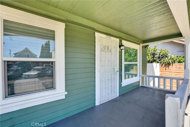 1567 Elm, Long Beach, CA 90813