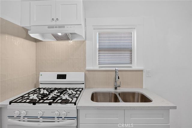 1567 Elm, Long Beach, CA 90813