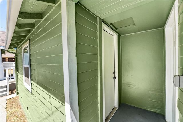 1567 Elm, Long Beach, CA 90813