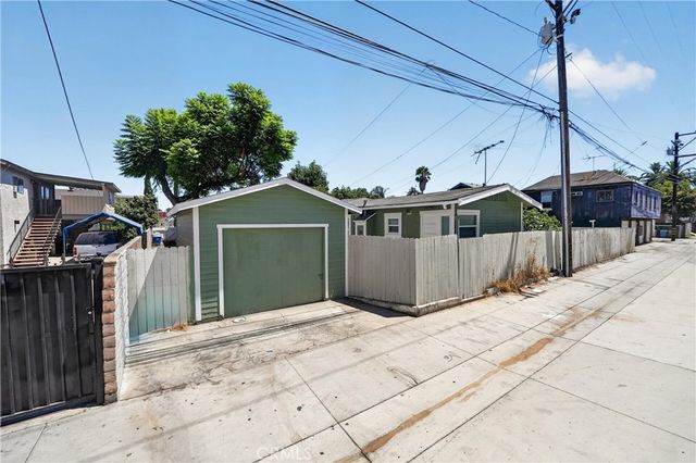 1567 Elm, Long Beach, CA 90813
