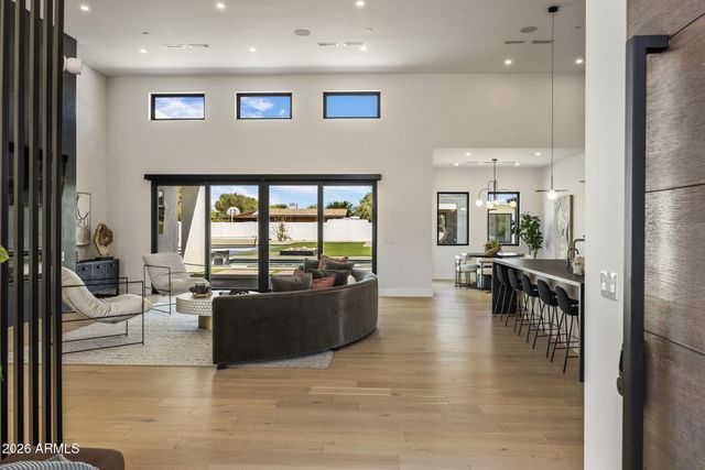 6602 E Cholla Street, Scottsdale, AZ 85254