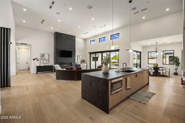 6602 E Cholla Street, Scottsdale, AZ 85254