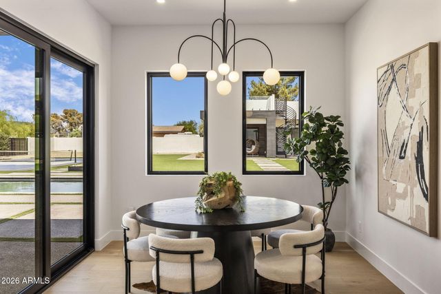 6602 E Cholla Street, Scottsdale, AZ 85254