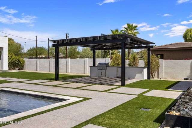 6602 E Cholla Street, Scottsdale, AZ 85254