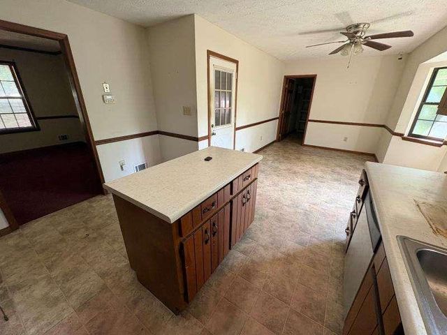 8198 Tupelo Trail, Jonesboro, GA 30236