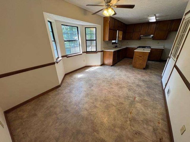 8198 Tupelo Trail, Jonesboro, GA 30236