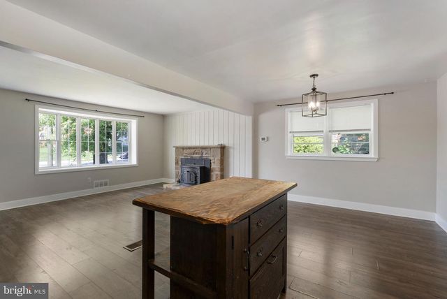 209 GARDEN RD, Baltimore, MD 21286