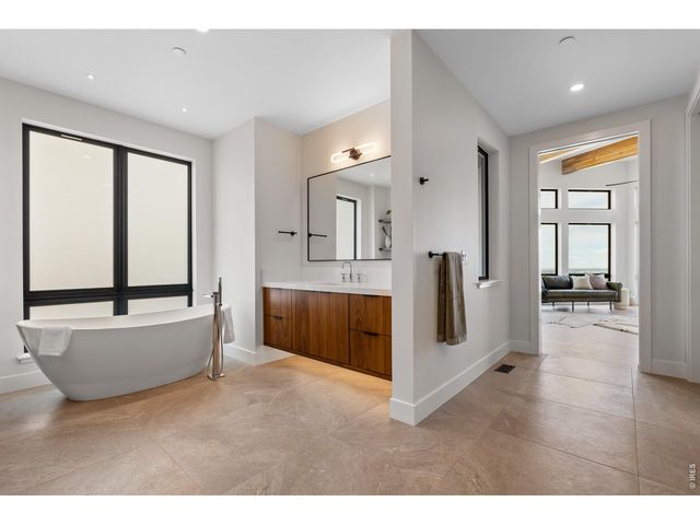 9578 Mountain Ridge Dr, Boulder, CO 80302