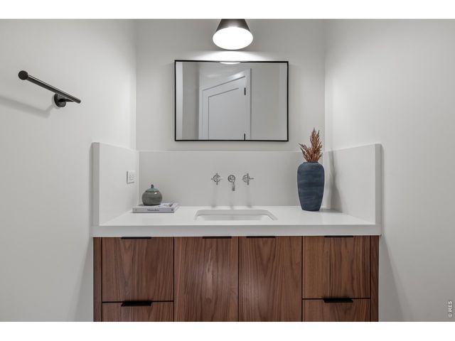 9578 Mountain Ridge Dr, Boulder, CO 80302