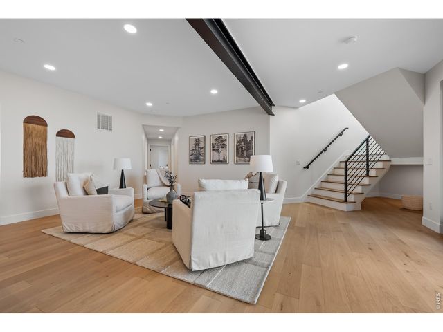 9578 Mountain Ridge Dr, Boulder, CO 80302