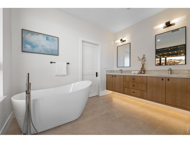 9578 Mountain Ridge Dr, Boulder, CO 80302