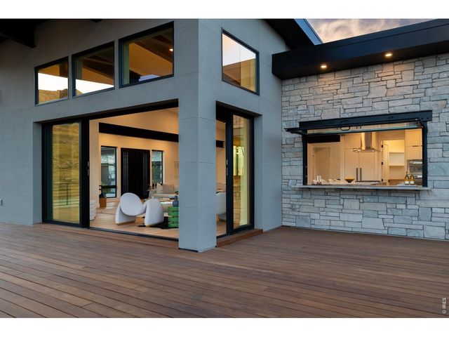 9578 Mountain Ridge Dr, Boulder, CO 80302