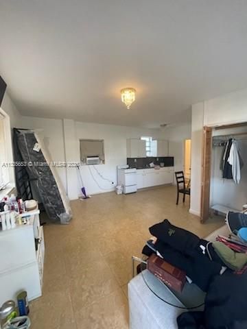 2811 Indian Creek Dr, Miami Beach, FL 33140