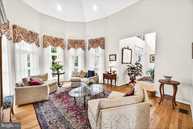 2634 POINT OF ROCKS RD, Knoxville, MD 21758