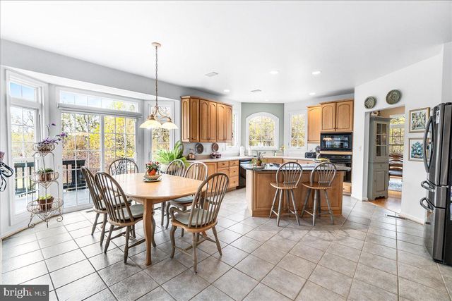 2634 POINT OF ROCKS RD, Knoxville, MD 21758