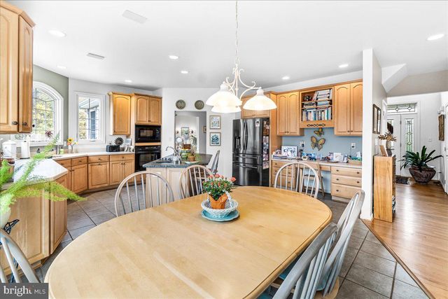 2634 POINT OF ROCKS RD, Knoxville, MD 21758