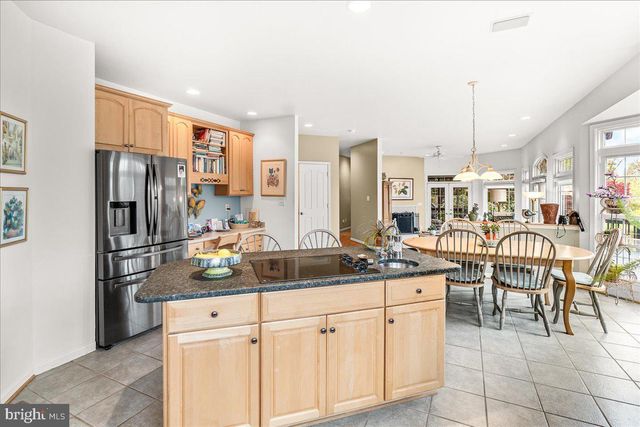 2634 POINT OF ROCKS RD, Knoxville, MD 21758