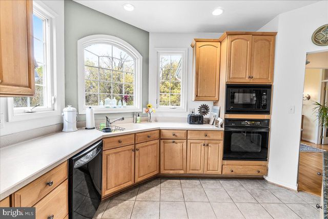 2634 POINT OF ROCKS RD, Knoxville, MD 21758