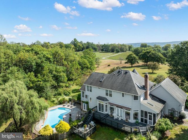 2634 POINT OF ROCKS RD, Knoxville, MD 21758