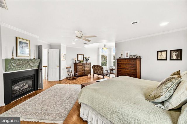 2634 POINT OF ROCKS RD, Knoxville, MD 21758