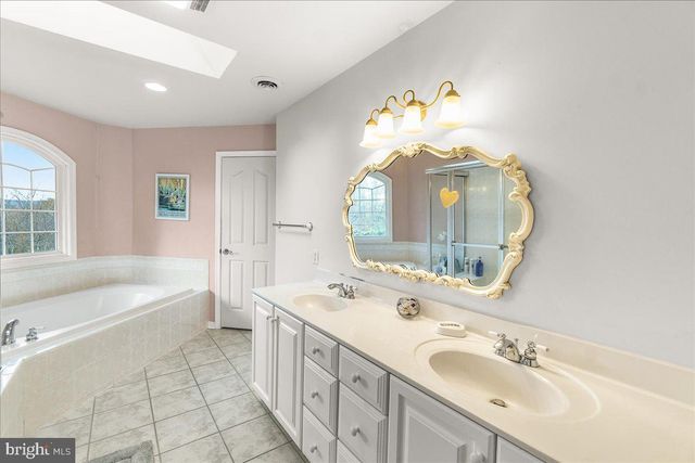 2634 POINT OF ROCKS RD, Knoxville, MD 21758