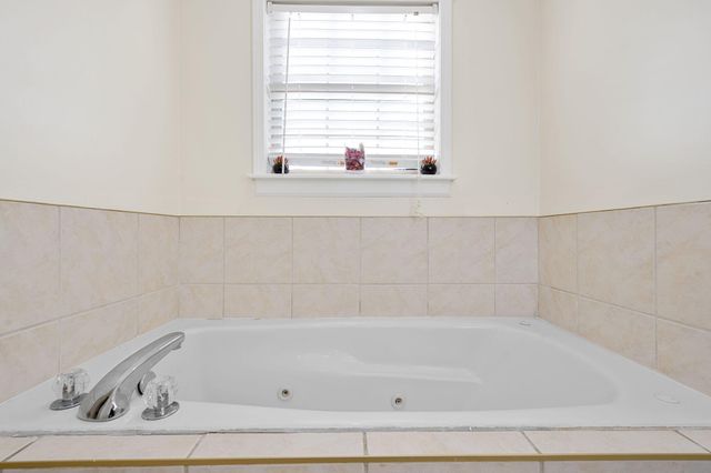 175 General Cleburne Drive, Richmond, KY 40475