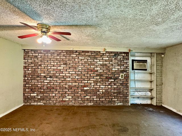 2545 LAMEE Lane, Jacksonville, FL 32207