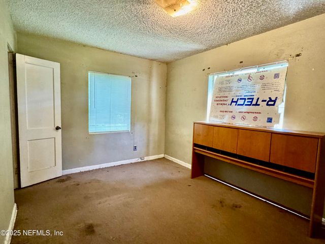 2545 LAMEE Lane, Jacksonville, FL 32207