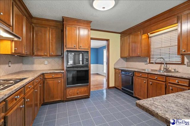 2105 Damon Dr., Florence, SC 29501