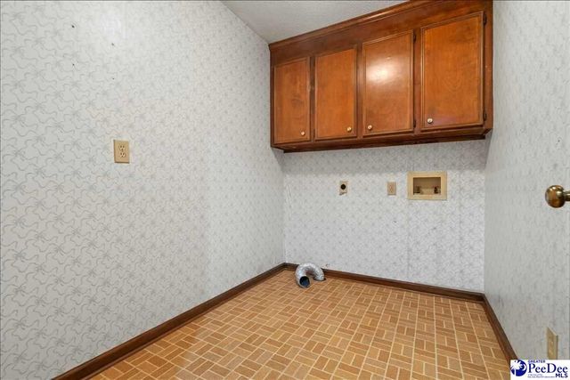 2105 Damon Dr., Florence, SC 29501