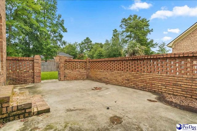 2105 Damon Dr., Florence, SC 29501