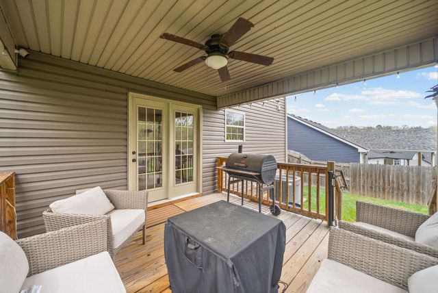 1140 Racker Dr, Clarksville, TN 37043