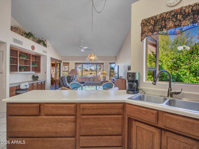 13714 W GREENVIEW Drive, Sun City West, AZ 85375